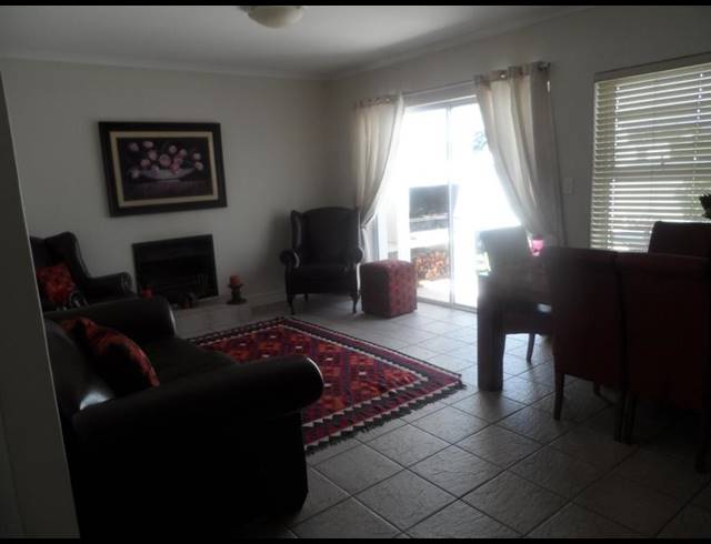 3 BEDROOM PROPERTY TO RENT IN ZEVENZICHT